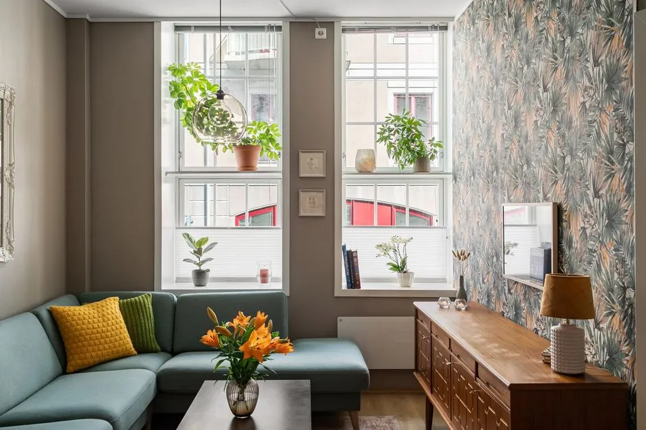 Salon lumineux d'un appartement